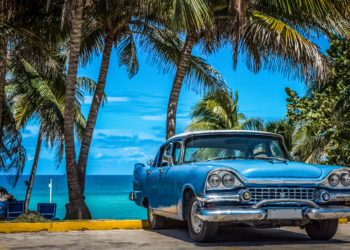 A vintage car in Varadero