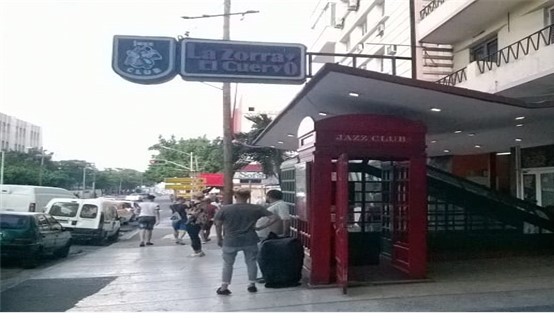 best jazz clubs in Havana - La Zorra y el Cuervo