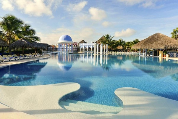 Hotels in Cuba with a Swim-Up Bar - Iberostar Selection Varadero