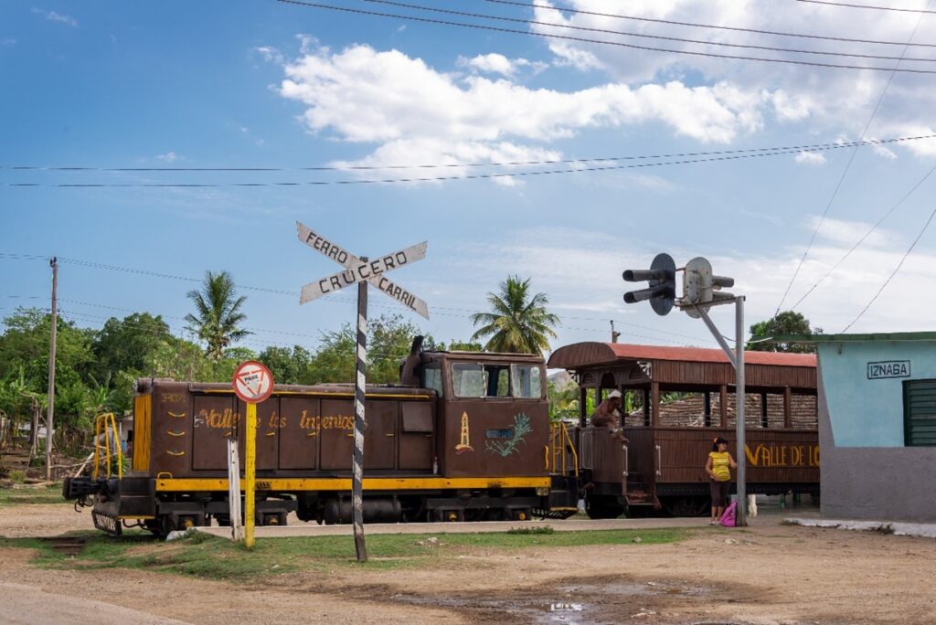 The Valley of the Sugar Mills - Expect