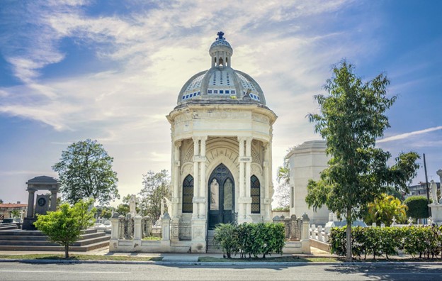 About Cuba’s Colon Cemetery