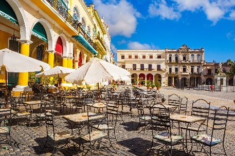 Local dining in Havana